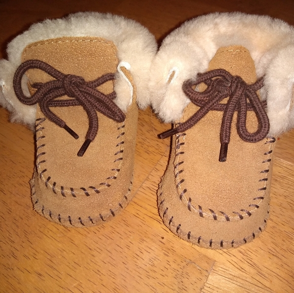 baby ugg moccasins
